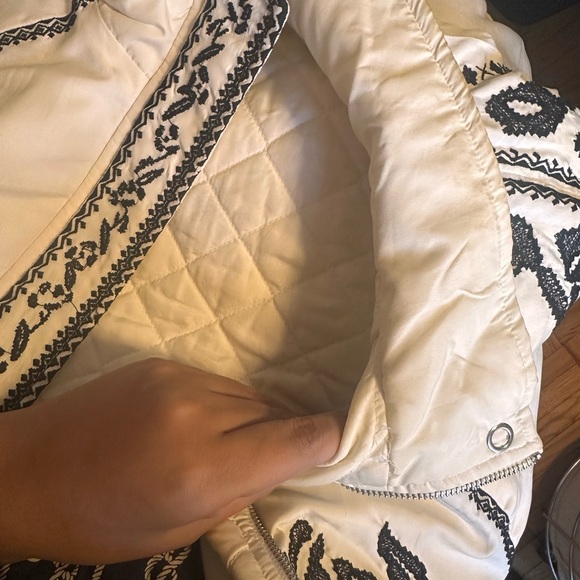 Anthropologie Embroidered Puffer jacket - Picture 3 of 7